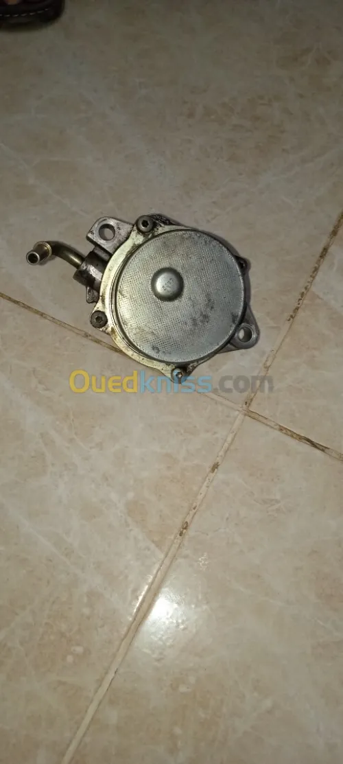 Pompe à vide 1.9 C3 Citroën 