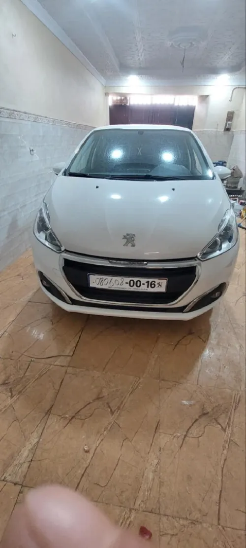 Peugeot 208 2016 Access Facelift