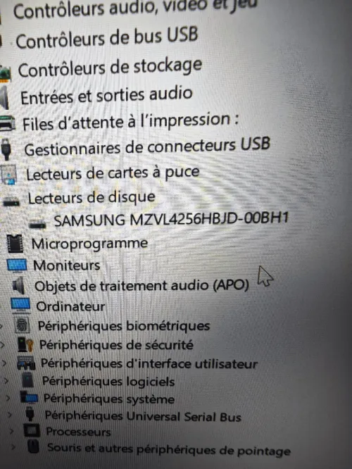 Laptop HP Elitebook 845 G10 Bang and Olufsen