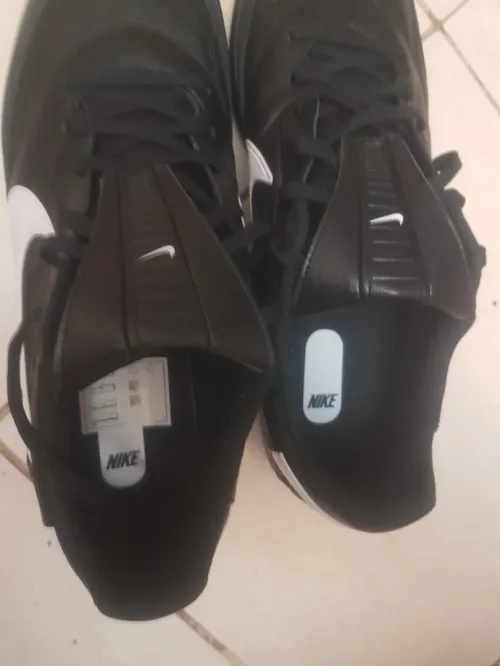Nike artificiel-turf