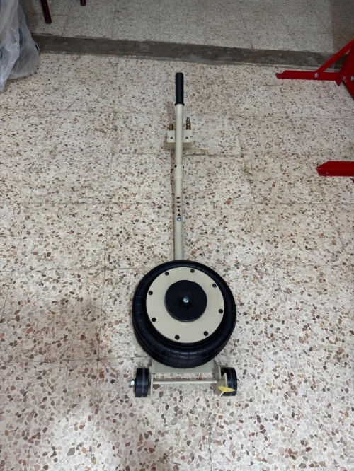 Atelier mécanique et suspension et vidanges et Gonfleur