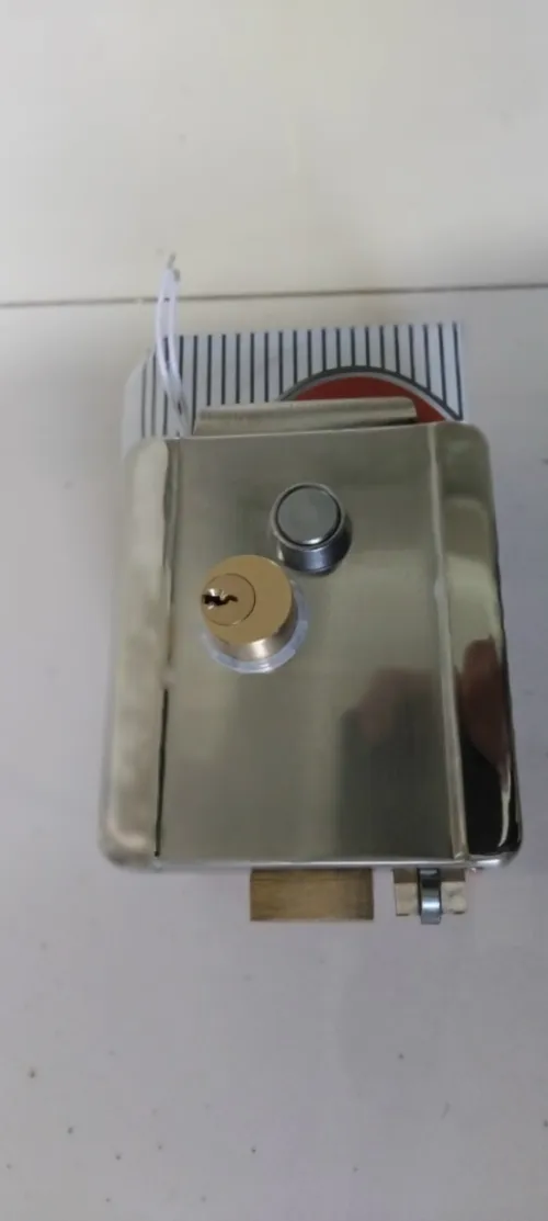 interphone 1etage +serrure electrique