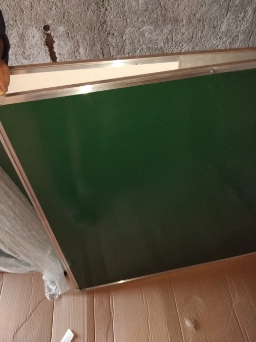 Tableau blanc4mx1m 3volè 