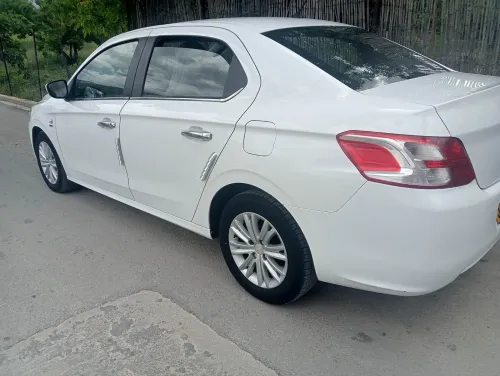 Peugeot 301 2013 Allure