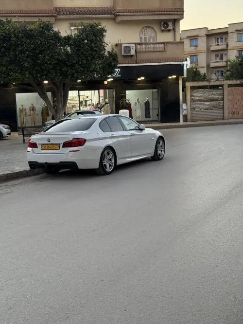 BMW Série 5 2012 525d sport