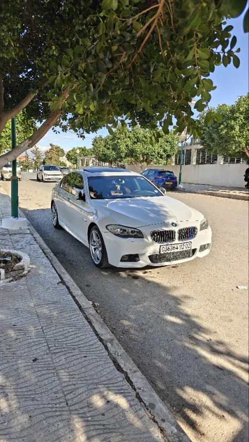 BMW Série 5 2012 525d sport