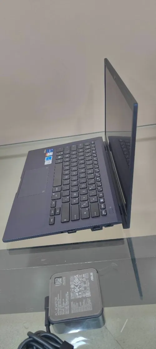 ASUS ExpertBook B1400 i7 11th 24gb ram 512nvme