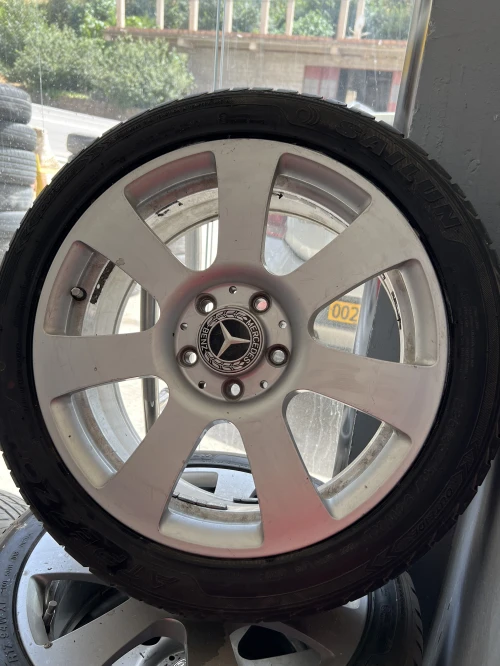 4 jantes alliage avec pneus pour Mercedes classe S w221 et classe Glk