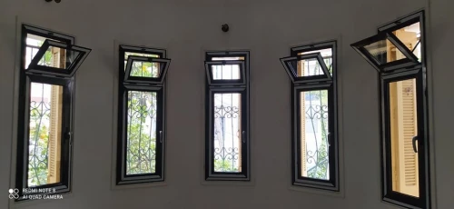 Minuisier aluminium pvc  et verre