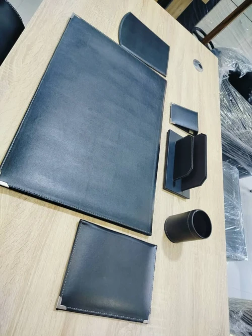Prure De Bureau ( sous Main et Accessoire)
