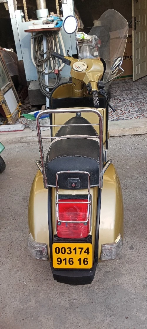 Piaggio et lml Vespa 2016