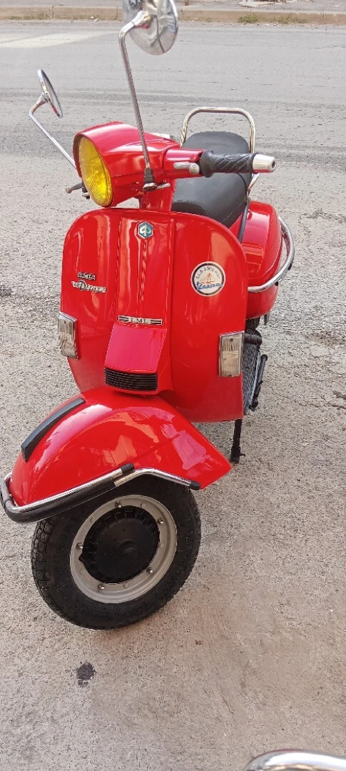 Piaggio et lml Vespa 2016