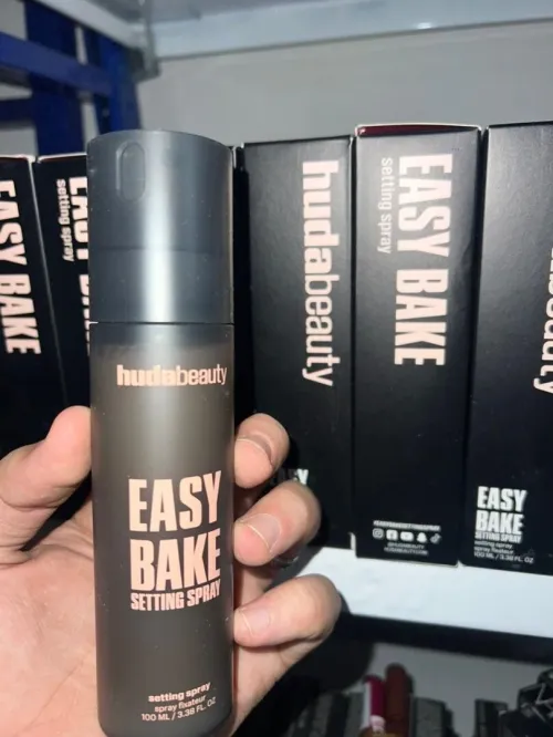 Easy bake fixateur huda beauty