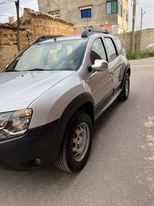 Dacia Duster 2015 FaceLift Lauréate
