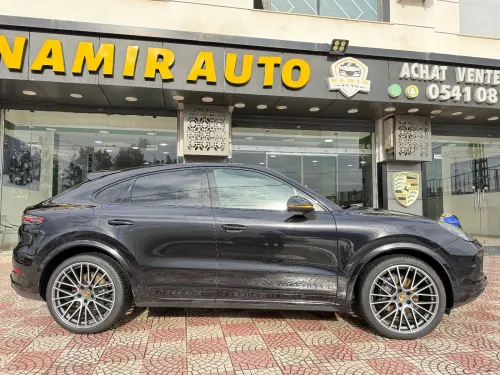 Porsche Cayenne 2022 Cayenne copper