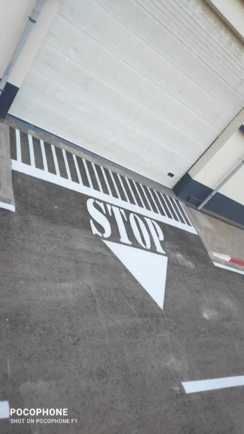 signalisation routières - إشارات المرور وعلامات الطريق 