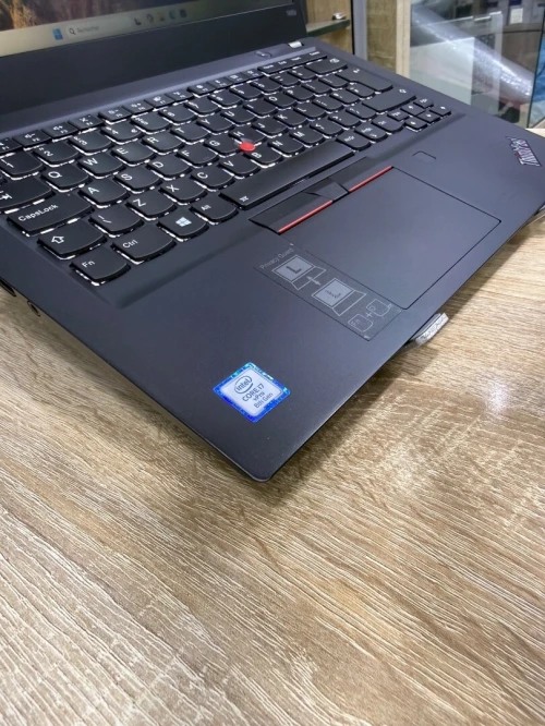 LAPTOP LENOVO THINKPAD T490s |i7 8eme|RAM 16Go|SSD 512Go |Ecran 14 iPS FHD|clavier lum|Empreinte|Sim