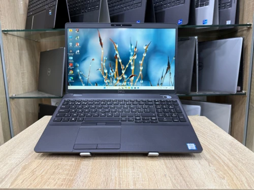LAPTOP DELL LATITUDE 5500| i5 8eme | RAM 8Go | SSD 256Go | Écran 15,6 FHD | Clavier lum