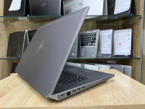 LAPTOP HP ZBOOK 17 G5 | i5 8eme | RAM 16GB | SSD 512GB | Nvidia P2000 4GB | Écran 17,3 FHD