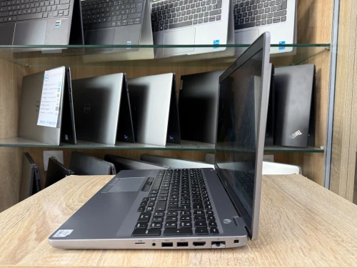 LAPTOP DELL LATITUDE 5510| i7 10810U| RAM 16Go| SSD 512Go| Écran 15,6 FHD Tacitle| Clavier lum