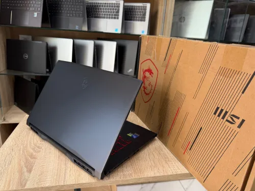 LAPTOP MSI KATANA GF76 12UE | i7 12700H| RAM 16Go| SSD 512Go| Écran 17,3 144Hz| Nvidia RTX 3060 6Go