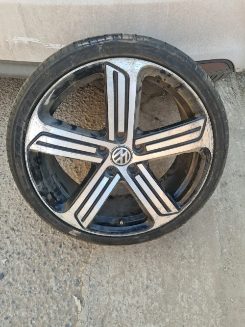  Jente Alliage 235/35/R19