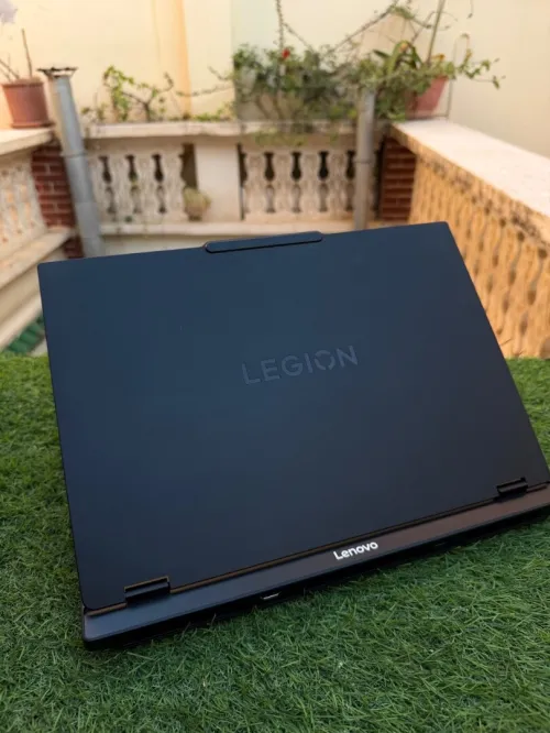 Lenovo Legion 5 15IRX10 OLED 15.1"- Eclipse Black  Intel Core i9 14th Gen 14900HX 1.6GHz Processor; NVIDIA GeForce RTX 5070 8GB GDDR7; 32GB DDR5- 5600 RAM 1TB Solid State Drive