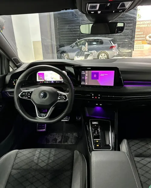 location de voiture GOLF GRIS NARDO