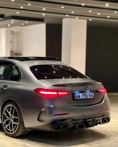 location de voiture  MERCEDES BENZ CLASSE C 300D 2023