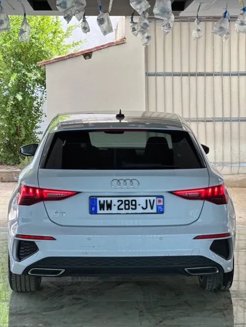 location de voiture Audi A3 2023 .s line