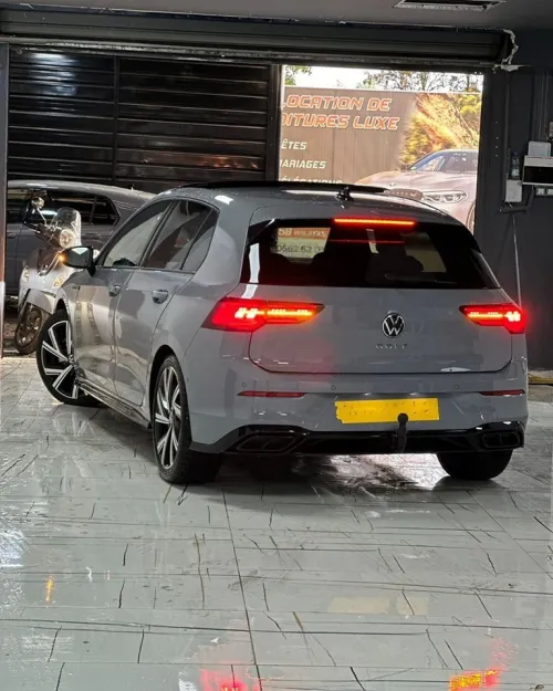 location de voiture GOLF GRIS NARDO