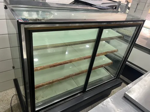 Présentoir pâtisserie