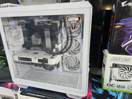 Station gaming i7 12700K Asus RTX 4070 12GB