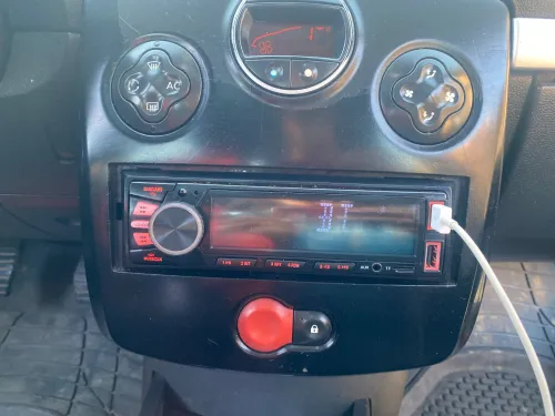 Poste Bluetooth Aux USB abec tèlècamande