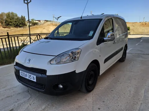 Peugeot Partner 2015 B 9