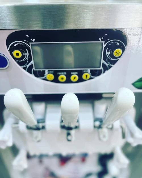Machine à crème comaf royal 
