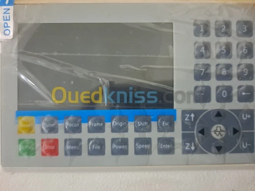 Machine laser CO2