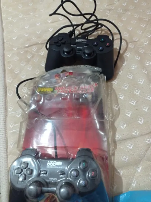 Console manette pour jeux vidéos 