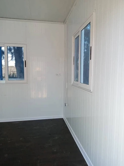 Cabine Sanitaire / Loge de Gardien