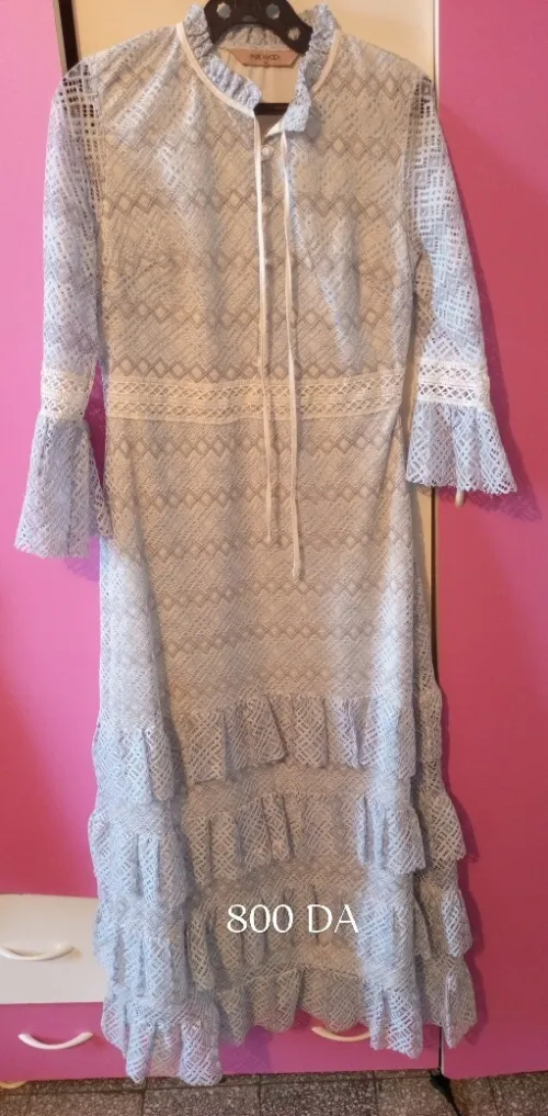Robes, Chemisettes et Manteaux
