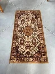 TAPIS DE MAISON