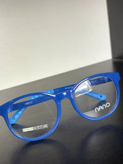 Lunette de vue enfant garçon fille de 4ans à 16 ans