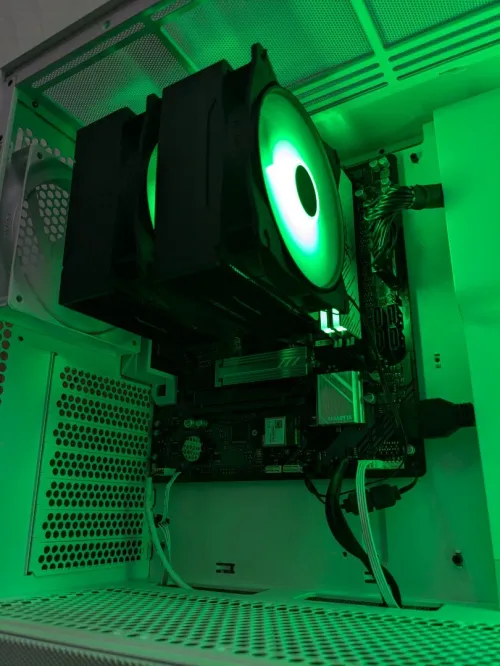 PC GAMER - B650 GAMING X WIFI 6E - RYZEN 5 9600X - 32GB RGB DDR5 - SAMSUNG 1TB SSD - NZXT H5 RGB - Be Quiet - NZXT 650W GOLD - MX6