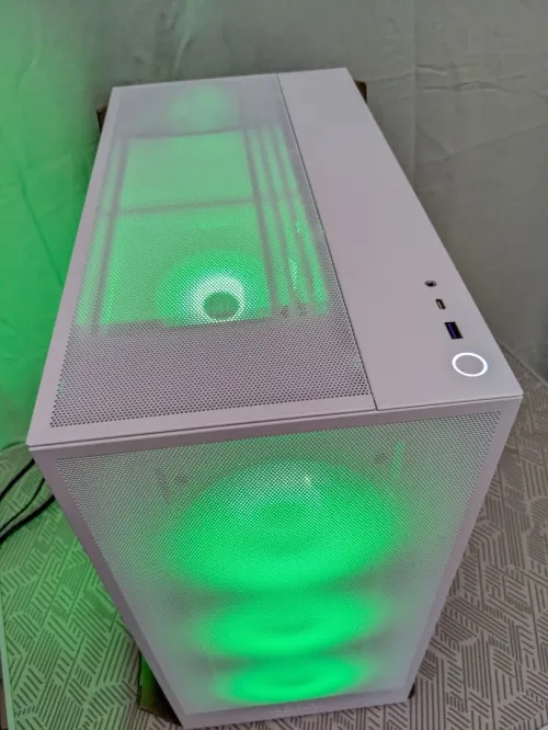 PC GAMER - B650 GAMING X WIFI 6E - RYZEN 5 9600X - 32GB RGB DDR5 - SAMSUNG 1TB SSD - NZXT H5 RGB - Be Quiet - NZXT 650W GOLD - MX6