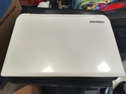 Toshiba Satellite c55