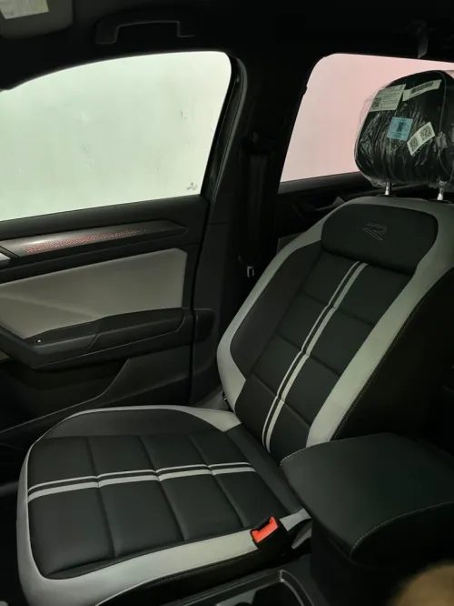Volkswagen T-Roc 2025 R-Line 