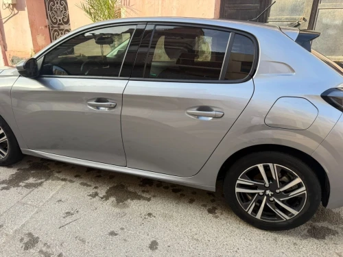 Peugeot 208 2022 208