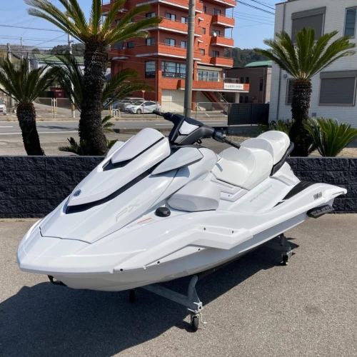 Jet ski
