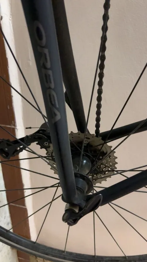 VELO GUIDON COURS PROFESSIONNELS TOUT EN CARBONE 