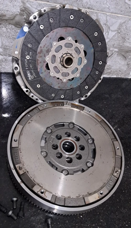 Volant moteur peugeot expert 2022